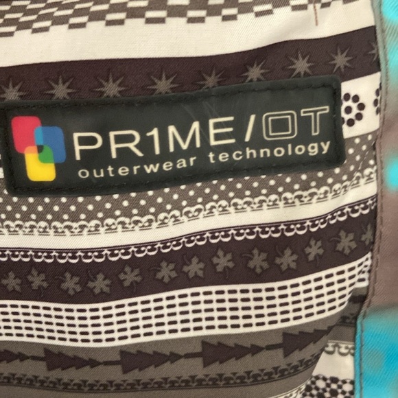 Snowboarding skiing jacket. Size SMALL.  Excellent condition - Picture 8 of 9